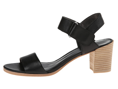 6 Pairs Of Sandals That Are Both Cute And Comfy | elyshalenkin.com | Mind Body Soul Stylist