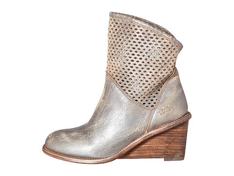 Boots That Will Literally Elevate Your Outfit | elyshalenkin.com | Mind Body Soul Stylist