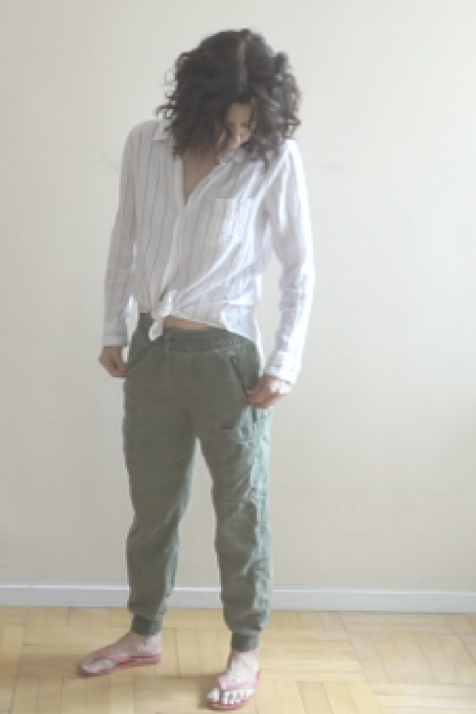 To inspire you to get creative with in styling the clothes you already own, here are 3 fresh ways to wear a buttoned down top.