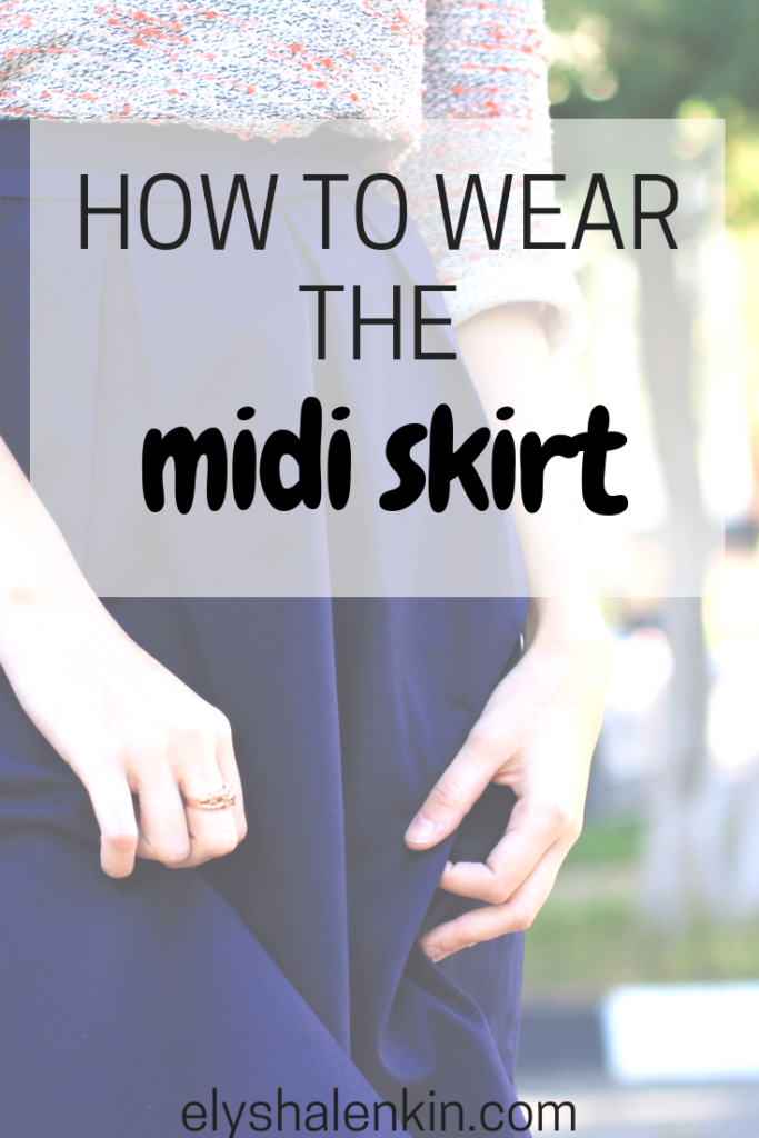 Get the style tips on how to flatter your body shape in the midi skirt so you always look amazing and feel current in what you wear. 